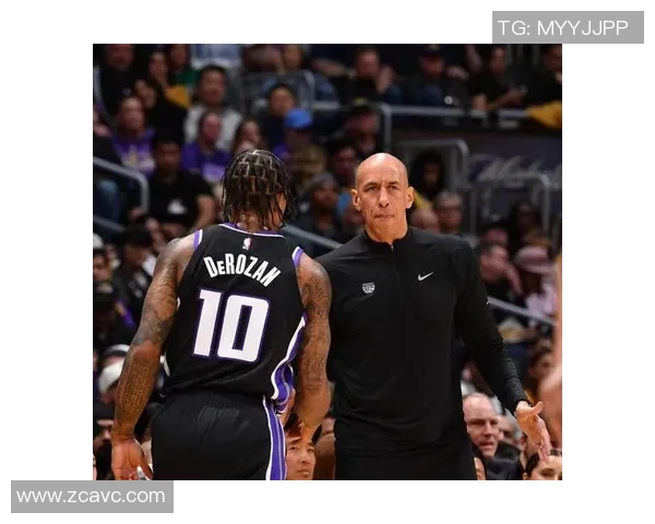 雄鹿队在主场击败快船队，延续胜势